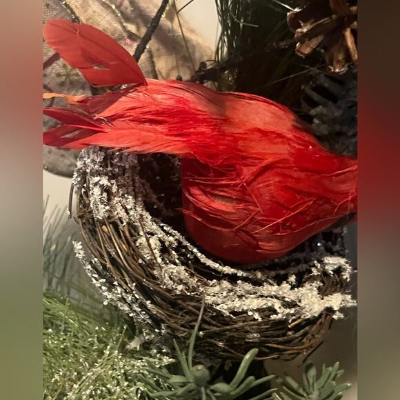 Christmas wreath with birds, poinsettias, cranberries, pine cones - Picture 6 of 11